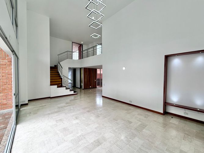 Apartamento en venta en Loma Benedictinos, Envigado · foto 2 de 20
