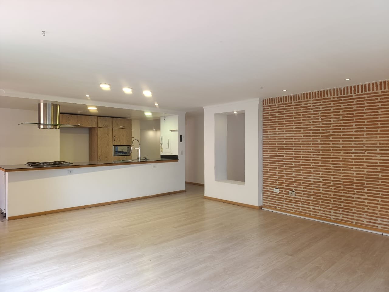 Apartamento en venta en El Poblado, Medellín · foto 7 de 20
