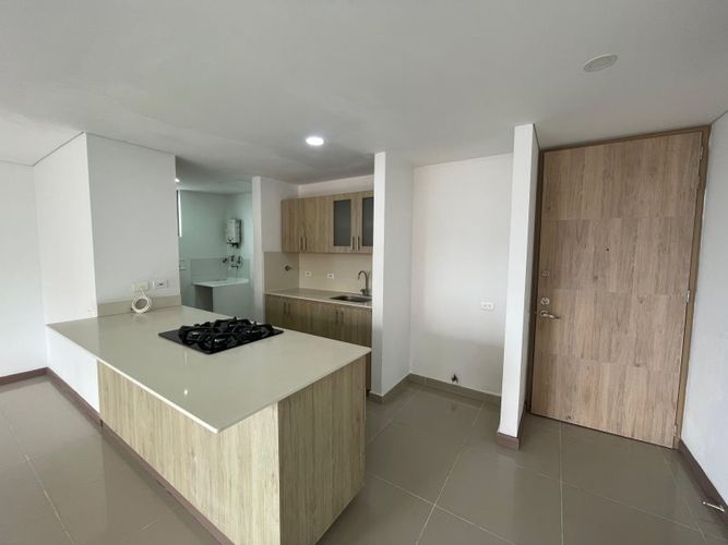 Apartamento de 2 alcobas en venta en El Esmeraldal, Medellín, 88 m² · foto 2 de 11