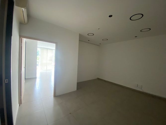 Oficina en arriendo en Manila, Medellín, 50 m² · foto 4 de 8