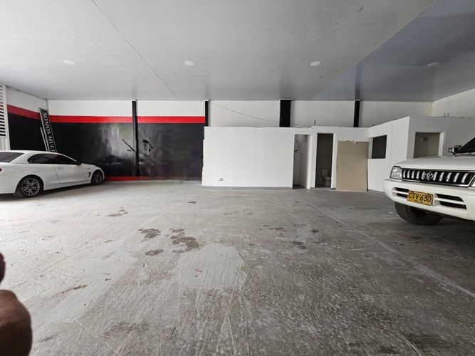 Bodega en arriendo en Prados Del Norte, Cali, 296 m² · foto 5 de 11