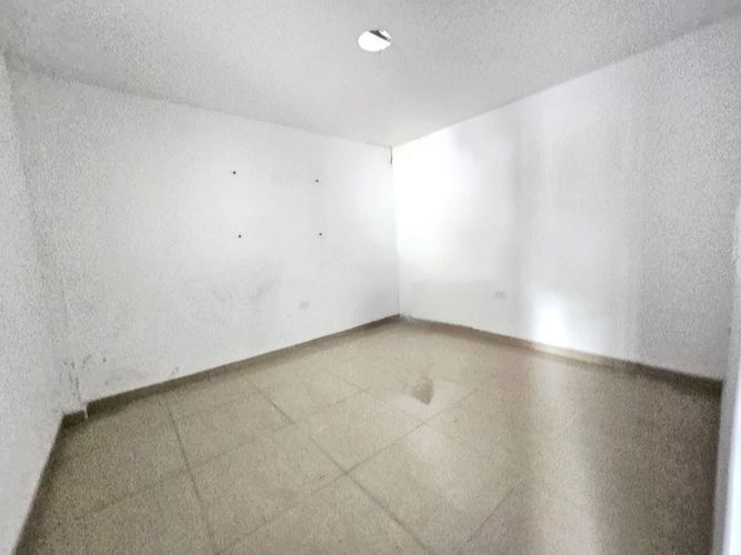 Bodega en arriendo en Prados Del Norte, Cali, 296 m² · foto 6 de 11