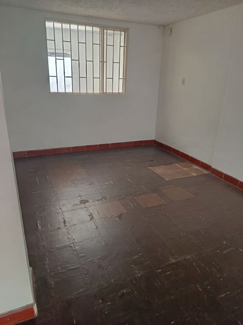 Casa de 4 alcobas en venta en Zarzamora, Bogotá, 180 m² · foto 17 de 24