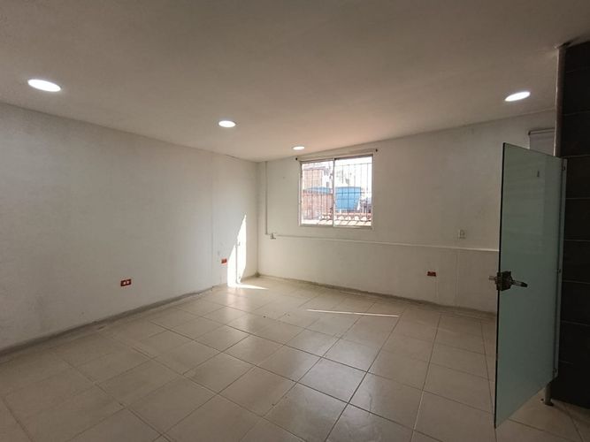 Local en arriendo en El Poblado, Girón, 45 m² · foto 3 de 9