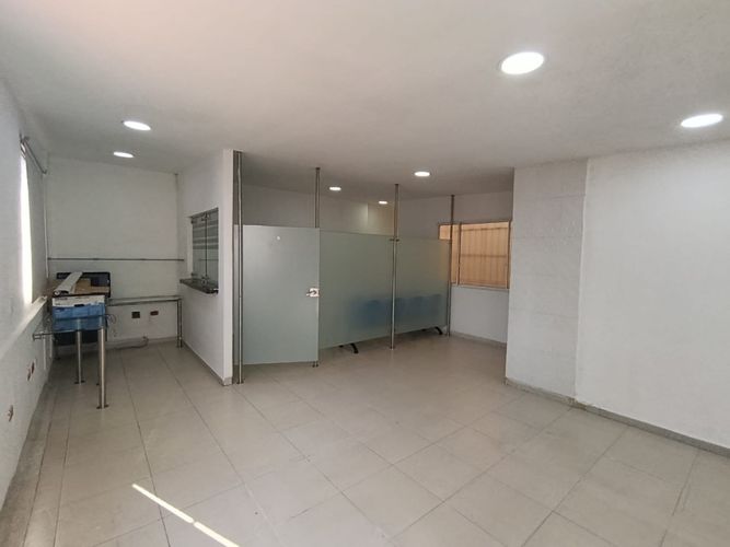 Local en arriendo en El Poblado, Girón, 45 m² · foto 4 de 9