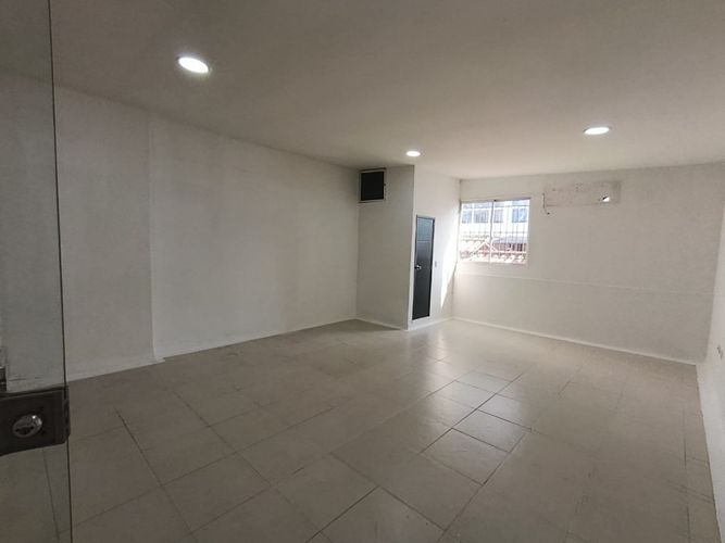Local en arriendo en El Poblado, Girón, 38 m² · foto 3 de 5