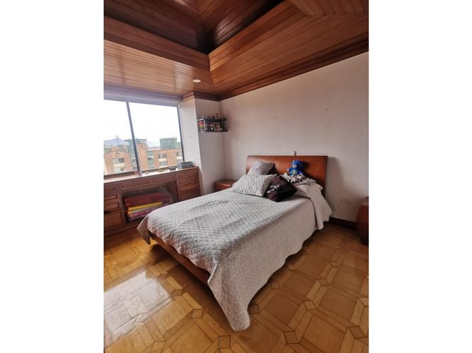 Apartamento de 3 alcobas en venta en Ciudad Salitre, Bogotá, 159 m² · foto 12 de 19