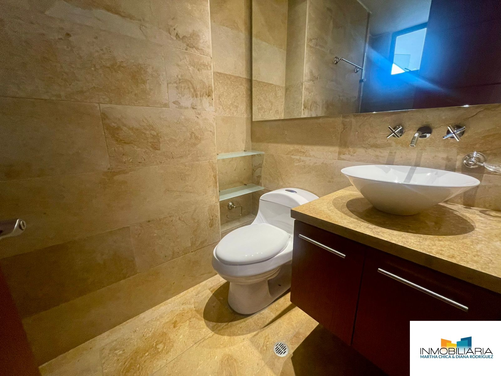 Apartamento en venta en El Chico, Bogotá · foto 8 de 24