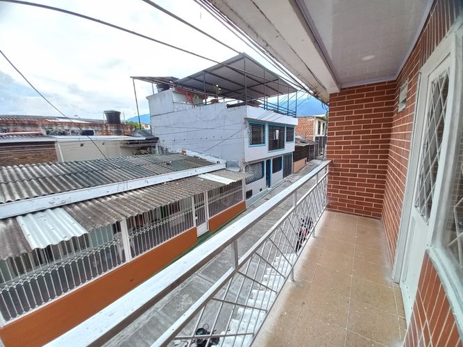 Casa de 11 alcobas en venta en Jordan, Ibagué, 324 m² · foto 16 de 24