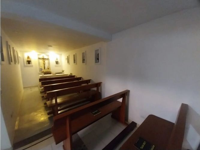 Bodega en venta en Laureles, Medellín, 250 m² · foto 9 de 10