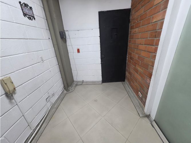 Bodega en arriendo en San Pablo Guayabal, Medellín, 100 m² · foto 6 de 11