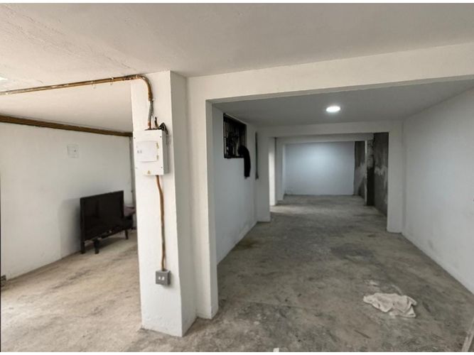 Bodega en arriendo en El Chagualo, Medellín, 260 m² · foto 4 de 10