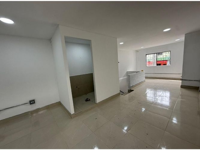 Bodega en arriendo en El Chagualo, Medellín, 260 m² · foto 5 de 10