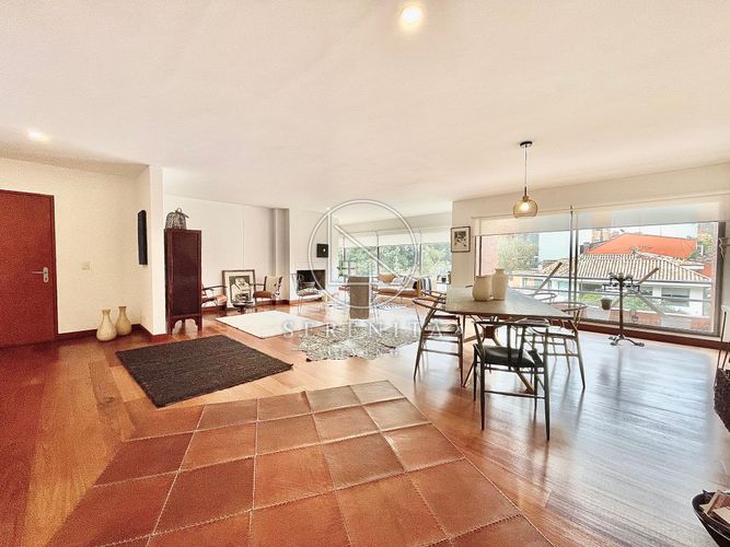 Apartamento de 3 alcobas en venta en Chicó Reservado, Bogotá, 263 m² · foto 4 de 16