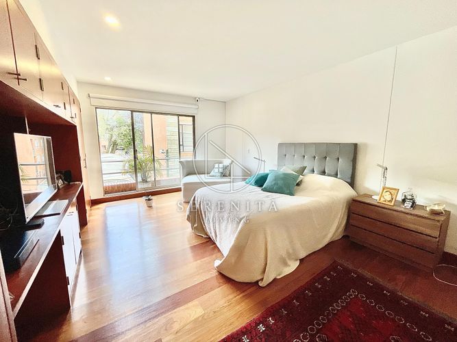 Apartamento de 3 alcobas en venta en Chicó Reservado, Bogotá, 263 m² · foto 8 de 16