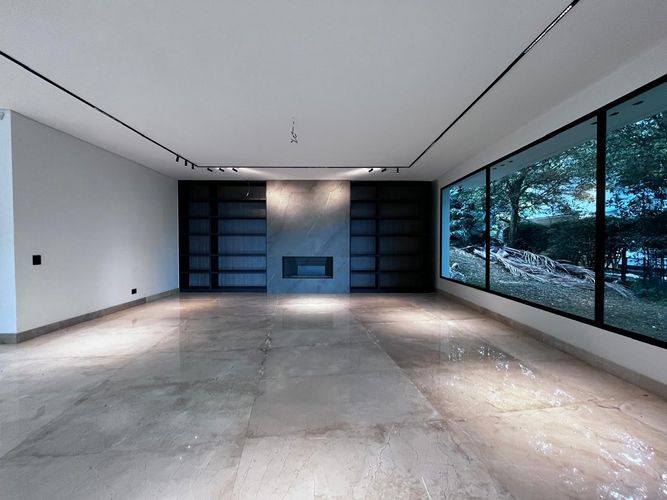 Casa de 4 alcobas en venta en El Poblado, Medellín, 1085 m² · foto 10 de 20