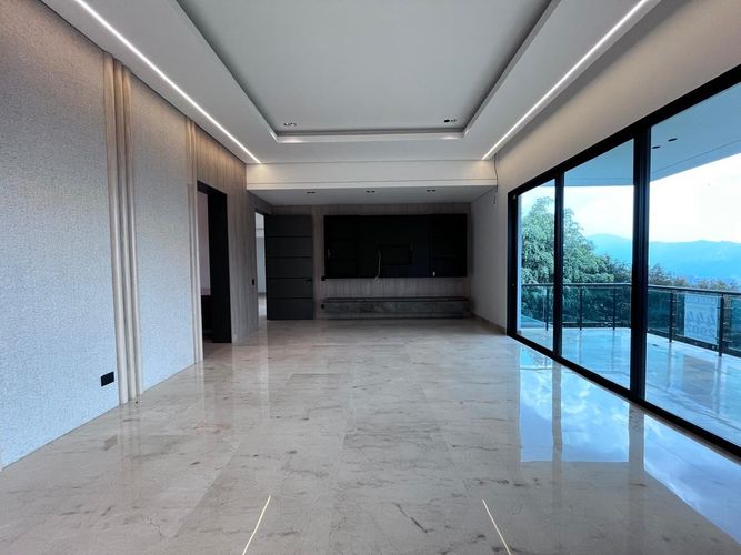 Casa de 4 alcobas en venta en El Poblado, Medellín, 1085 m² · foto 7 de 20