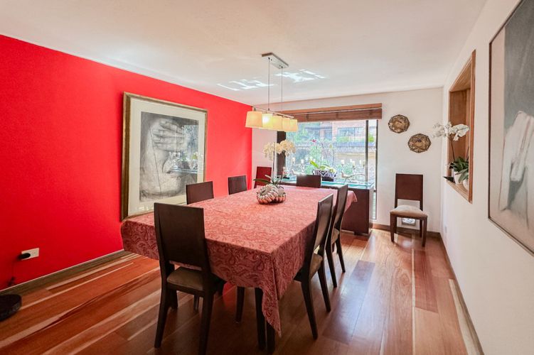 Apartamento de 3 alcobas en venta en Los Rosales, Bogotá, 200 m² · foto 6 de 24