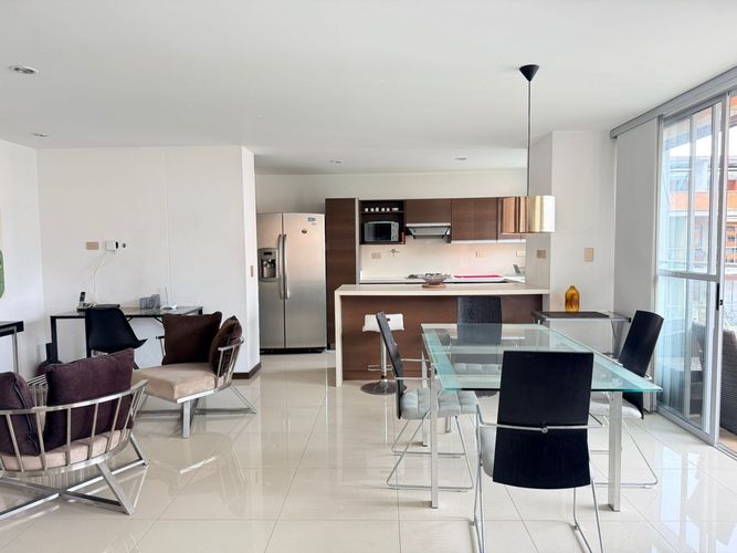 Apartamento de 3 alcobas en arriendo en El Poblado, Medellín, 116 m² · foto 4 de 20