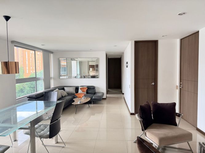 Apartamento de 3 alcobas en arriendo en El Poblado, Medellín, 116 m² · foto 12 de 20