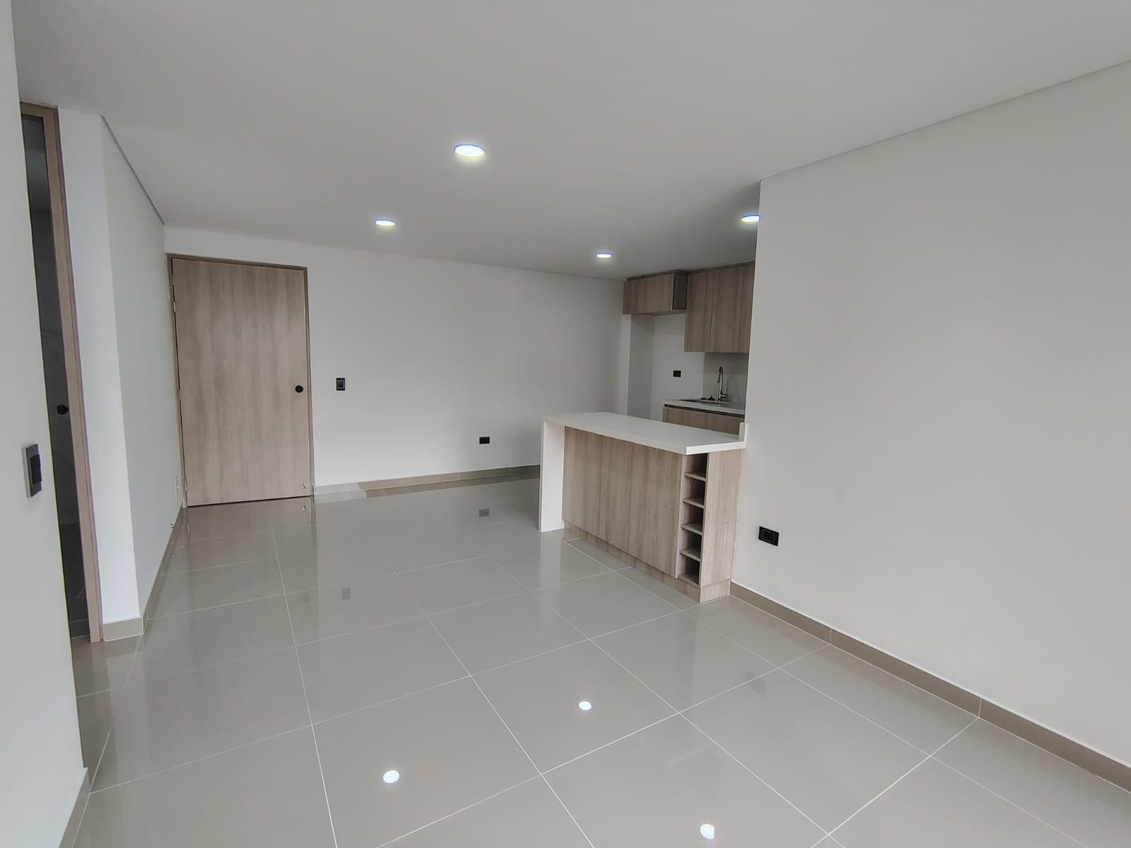 Apartamento en venta en Caqueta, La Estrella · foto 3 de 12