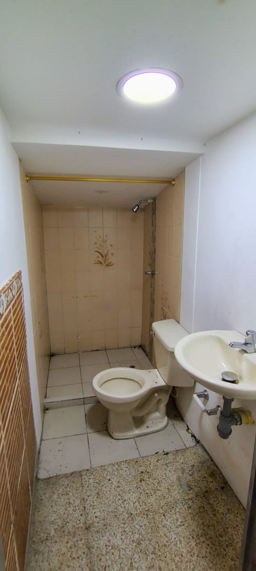 Local en arriendo en Castilla, Medellín, 25 m² · foto 7 de 7