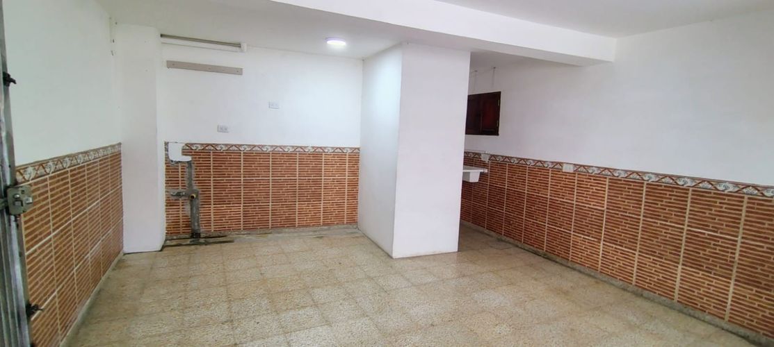 Local en arriendo en Castilla, Medellín, 25 m² · foto 5 de 7