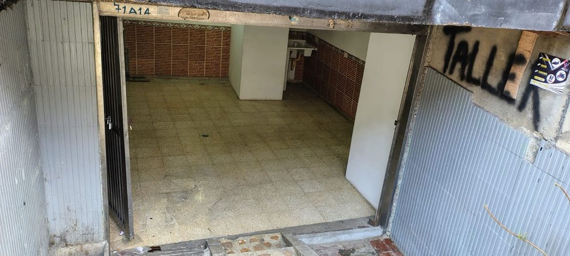 Local en arriendo en Castilla, Medellín, 25 m² · foto 2 de 7