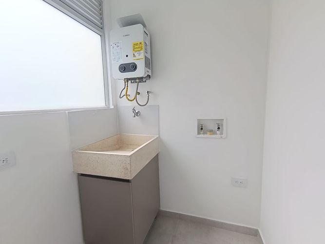 Apartamento de 3 alcobas en arriendo en Las Lomitas, Sabaneta, 85 m² · foto 6 de 20
