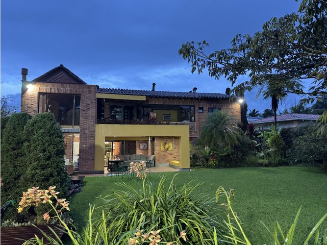 Casa de 4 alcobas en venta en El Retiro, 316 m² · foto 3 de 24