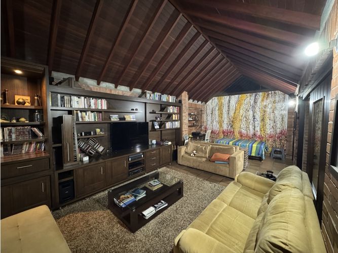 Casa de 4 alcobas en venta en El Retiro, 316 m² · foto 19 de 24
