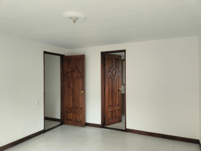 Apartamento de 2 alcobas en arriendo en El Poblado, Medellín, 75 m² · foto 9 de 14