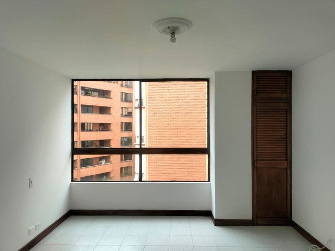 Apartamento de 2 alcobas en arriendo en El Poblado, Medellín, 75 m² · foto 8 de 14