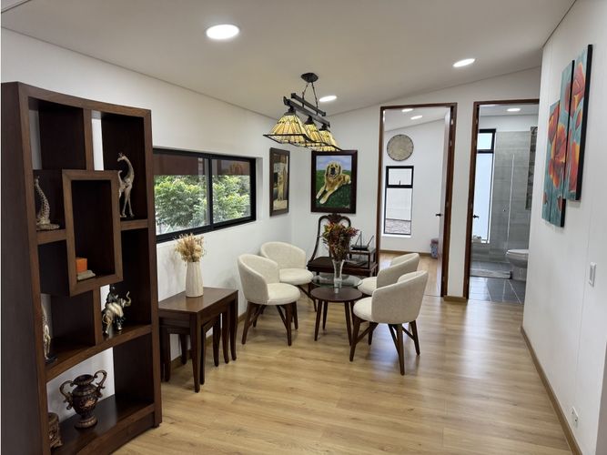 Casa de 4 alcobas en venta en Llano Grande, Rionegro, 320 m² · foto 15 de 24