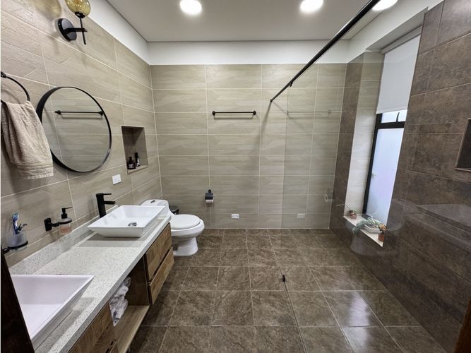 Casa de 4 alcobas en venta en Llano Grande, Rionegro, 320 m² · foto 20 de 24