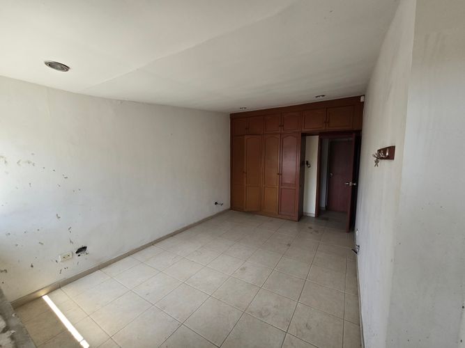 Casa de 10 alcobas en venta en Camino Real, Cali, 377 m² · foto 17 de 24