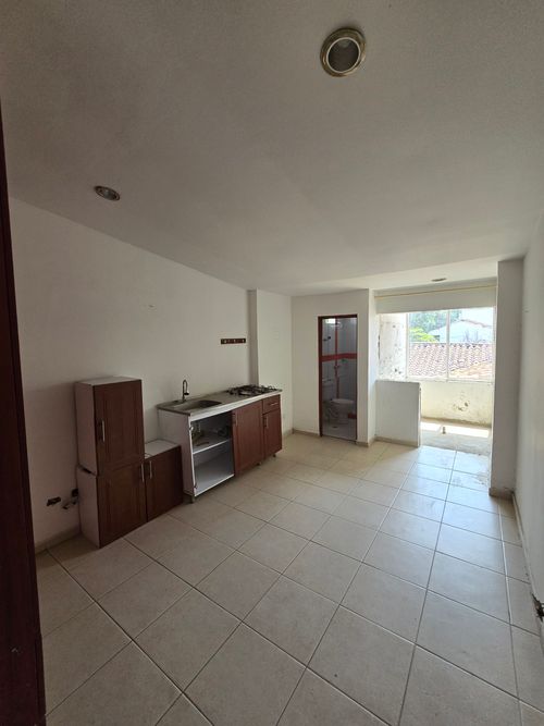 Casa de 10 alcobas en venta en Camino Real, Cali, 377 m² · foto 19 de 24
