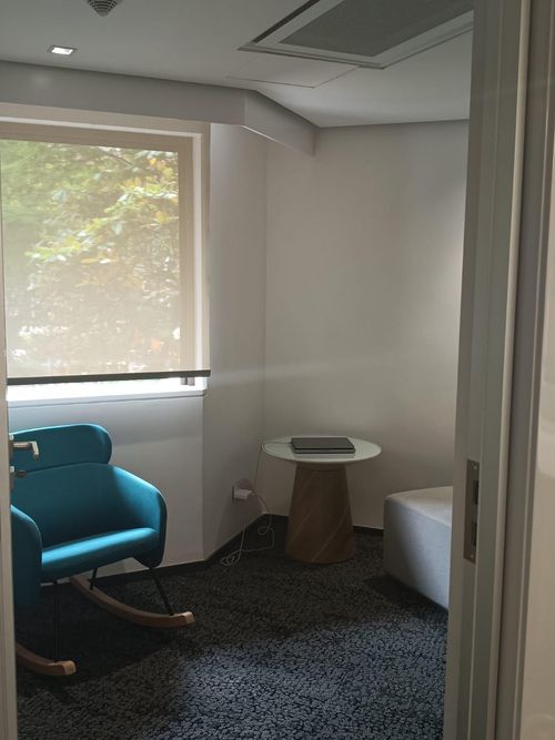 Oficina en arriendo en El Poblado, Medellín, 508 m² · foto 4 de 12
