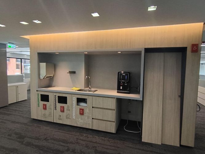 Oficina en arriendo en El Poblado, Medellín, 508 m² · foto 7 de 12