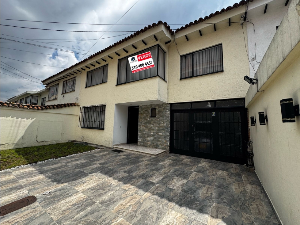 Casa en venta en Las Villas, Bogotá · foto 2 de 22