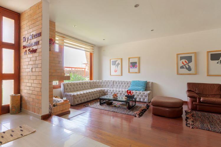 Casa de 5 alcobas en venta en Vereda La Balsa, Chía, 230 m² · foto 2 de 24