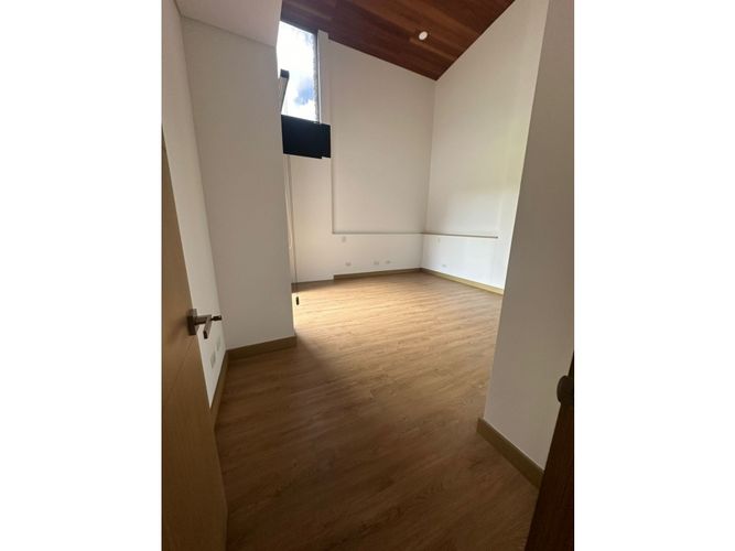 Apartamento de 2 alcobas en venta en Vilachuaga, Rionegro, 127 m² · foto 6 de 18