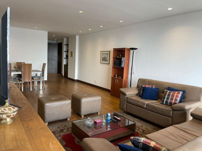 Apartamento en venta en Los Rosales, Bogotá · foto 2 de 24