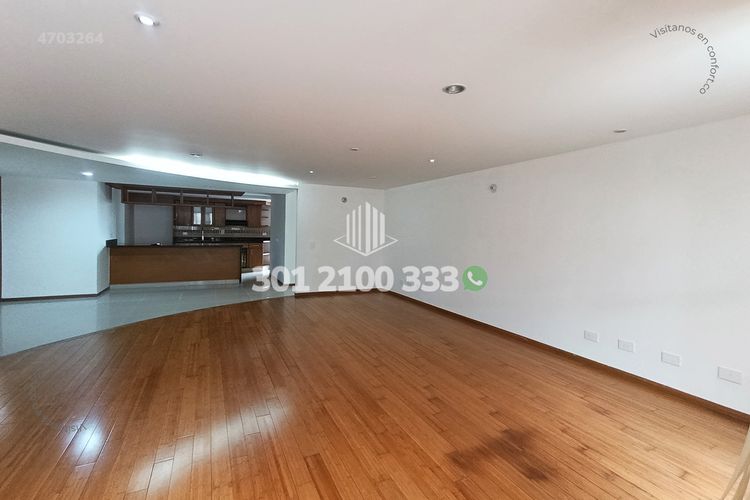 Apartamento de 3 alcobas en venta en La Barquereña, Sabaneta, 258 m² · foto 2 de 24