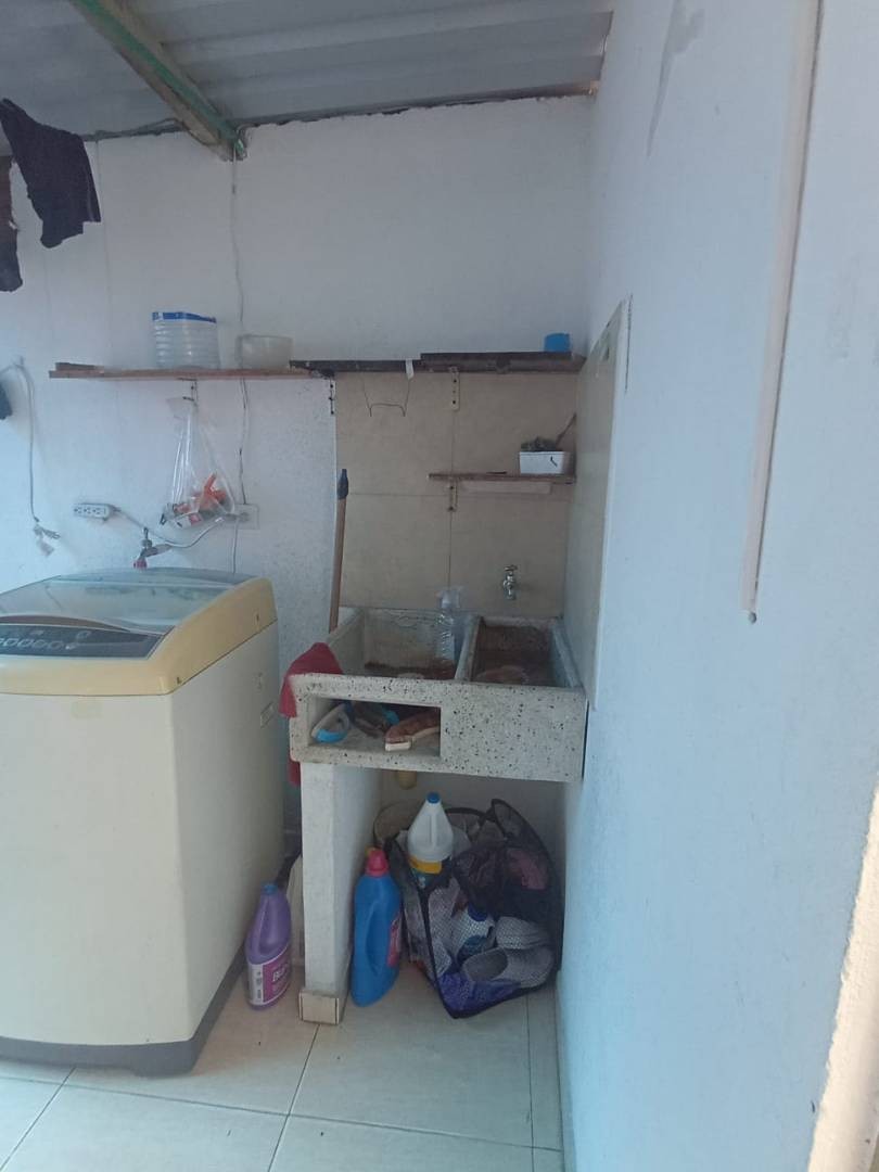Casa en venta en Engativá, Bogotá · foto 3 de 24