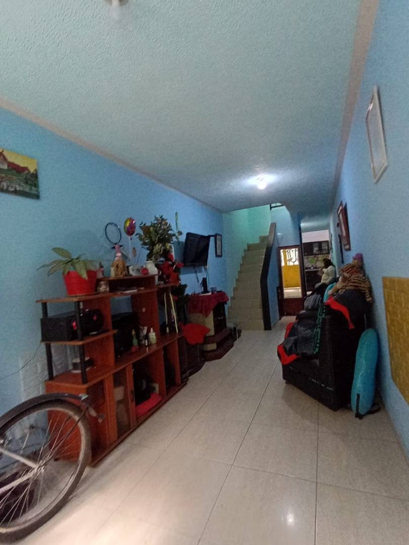 Casa en venta en Engativá, Bogotá · foto 6 de 24