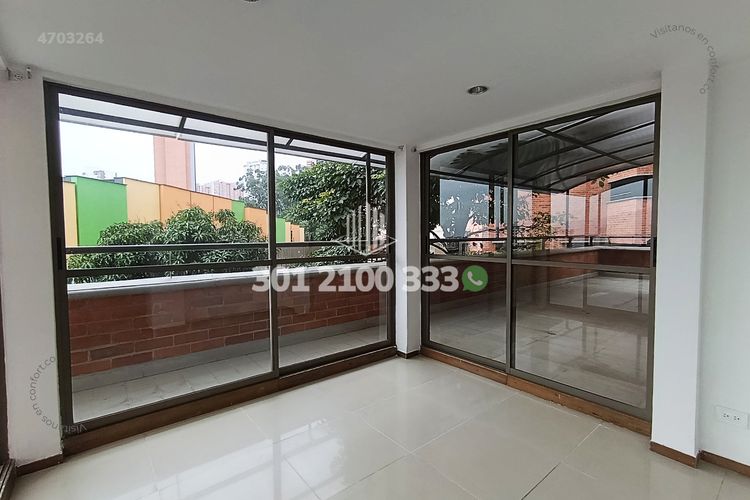 Apartamento de 3 alcobas en venta en La Barquereña, Sabaneta, 258 m² · foto 19 de 24
