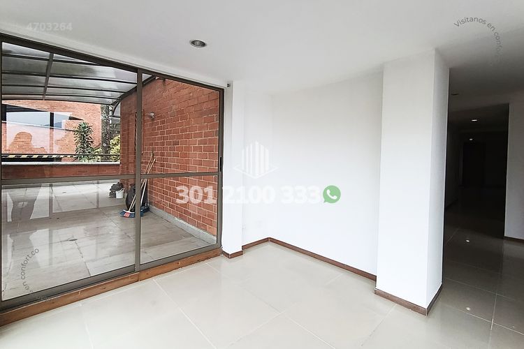 Apartamento de 3 alcobas en venta en La Barquereña, Sabaneta, 258 m² · foto 20 de 24