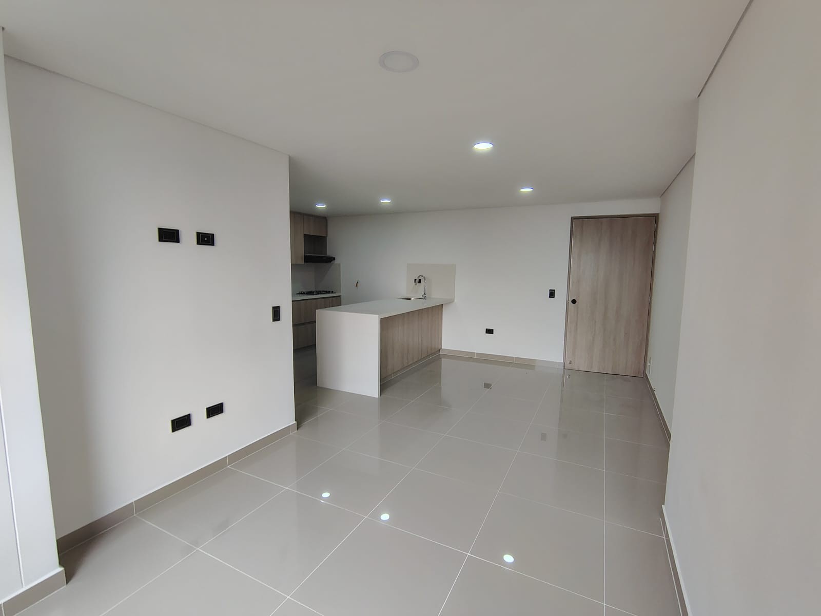 Apartamento en venta en Caqueta, La Estrella · foto 2 de 14