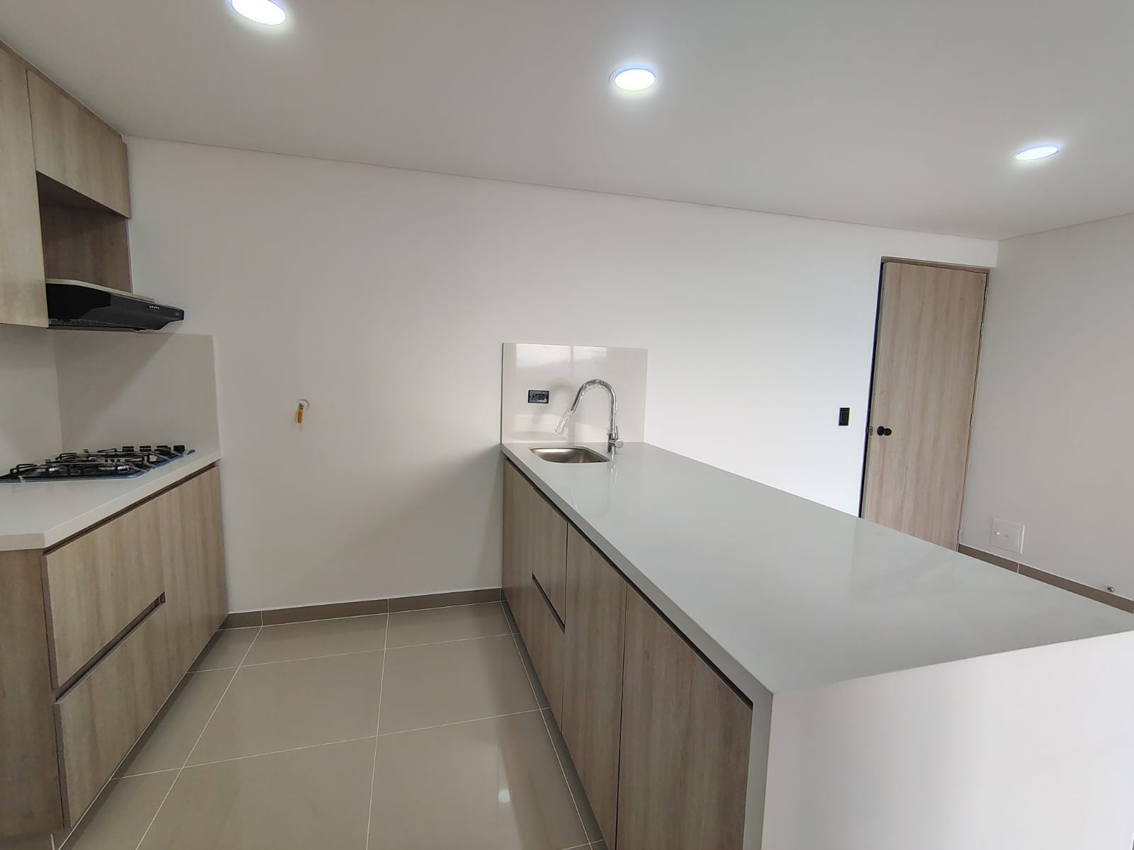 Apartamento en venta en Caqueta, La Estrella · foto 5 de 14